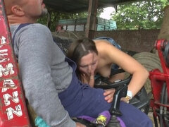 18 jahre, Grosser schwanz, Blasen, Paar, Spermaladung, Bauernhof, Jungendliche (18+), Vintage