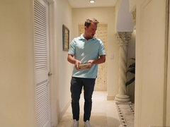 Bad, Grosse titten, Blondine, Blasen, Hundestellung, Hd, Milf, Reiten