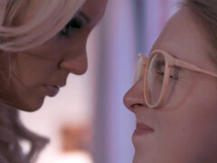 Háromdimenziós, Tekintélyes didik, Nagylány, Leszbikus, Nyalás, Nuni, Valóság, Hármas