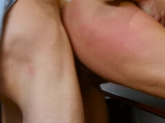 Culo, Bionda, Donna donna uomo, Hardcore, Ufficio, Figa, Tatuaggi, Terzetto