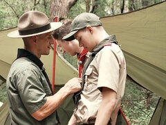 Любители, Анальный секс, Геи, На природе, На публике, Втроем, Униформа