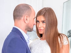 아마추어, 침실, 큰 음경, 오랄섹스, 흑갈색 머리, 밀프, 젖가슴