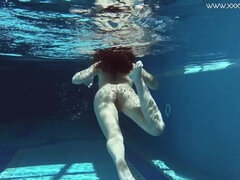 Amatör, Stora tuttar, Bikini, Hd, Pool, Offentlig, Solo, Under vattnet