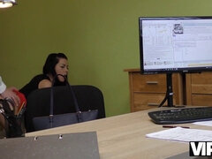 Inga Devil's first time casting interview: No choice but to fuck her way to the top