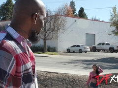 Fafanje, Rjavolaska, Kurac, Dekle drka tiča, Medrasni seks, Muco, Joške