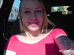 Amatorka, Obciąganie, Wytrysk do ust, Europejski, Na wolnym powietrzu, Cycki