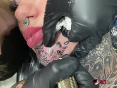 Brunett, Hd, Tatuering