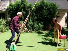 Amatéři, Anál, Velké kozy, Evropské, Masturbace, Přírodní prsa, Seřezání, Kozičky