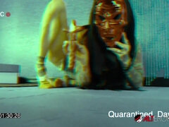 Tattooed Jenevieve Hexxx masturbating during quarantine