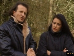 Enthousiasteling, Grote mammen, Huisgemaakt, Natuurlijke tieten, Buiten, Trio, Tieten likken, Oud