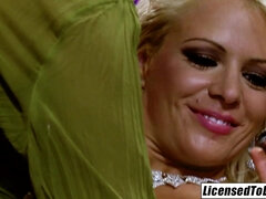 Грудастые, Европейки, Лесбиянка, Белье, Чудовищные размеры, Натуральные сиськи, Чулки, Молоденькие