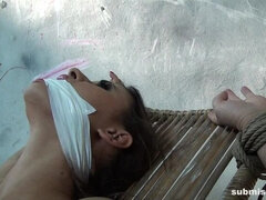 Grosse titten, Absätze, Nackt