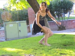 Dansar, Klänning, Fisting, Klackar, Onani, Orgasm, Sprutande, Leksaker