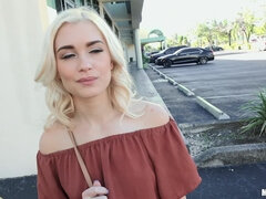 Amateur, Blonde, Queue, Seins naturels, De plein air, Piercing, Public, Nénés