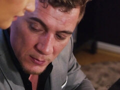 Mamada, Morena, Tetas naturales, Oficina, Coño, Afeitado, Medias largas