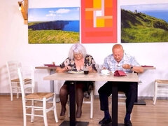 Obciąganie, Puma, Rogacz, Babunia, Mąż, Dojrzałe, Pończochy, Żona