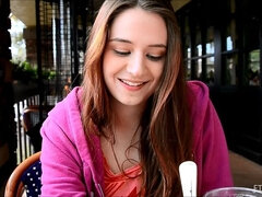 Extrémní, Fisting, Gaping, Masturbace, Orgasmus, Sólo, Stříkání, Upskirt