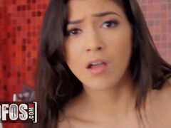 Velké péro, Klitoris, Sperma v puse, Na pejska, Honění, Přírodní prsa, Různé pohledy, Teenka