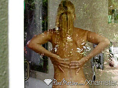 Pijpbeurt, Sperma in gezicht, Rijpe lesbienne, Moeder die ik wil neuken, Moeder