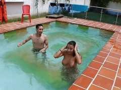 Boquete, Corno manso, Jato de porra, Latina, Mãe gostosa, Ao ar livre cartaz de rua outdoor, Piscina, Esguichando