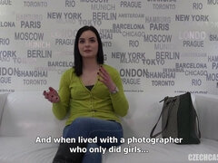 Amatoriale, Culo grosso, Pompino, Brunetta, Fatto in casa, Lingerie, Ufficio, Punto di vista pov