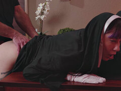 Anal, En levrette, Nonne, Tatouage, Uniforme