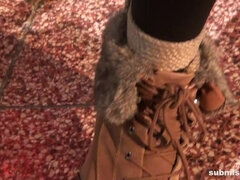 큰 가슴, 가슴이 큰, 묶여