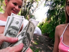 Duży tyłek, Duży kutas, Obciąganie, Styl na pieska, Pieniądze, Naturalne cycki, Nastolatki, Cycki
