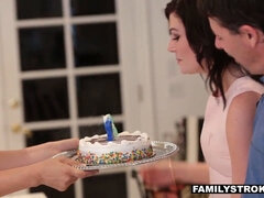 Stepdad and Stepdaughter Jessica Rex have a hot and heavy threesome