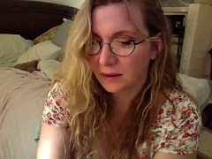 A scary friend comes to you, whore qasmr