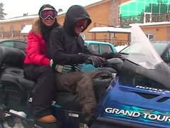 Kuřba, Brunetka, Creampie, Venku, Na veřejnosti, Běhna