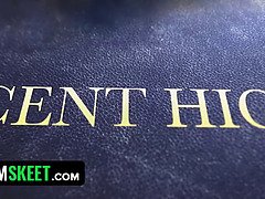 Stor rumpe, Brunette, Sperm skott, Hd, Anus slikking, Kort hår, Sjenert, Tenåring