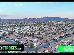 Amerikkalainen, Ruskeahiuksinen, Kermakakku, Syväkurkku, Käsihoito, Paljas, Pienikokoinen, Tabu