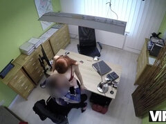 Συνεντευξη, Μεγάλος κώλος, Ζευγάρι, Τσέχα, Σε στάση σκύλου στα τέσσερα, Λεφτά, Κοκκινομάλα, Έφηβος