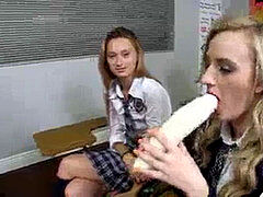 Vysokoškolačka, Skupina, Orgie, Párty, Teenka