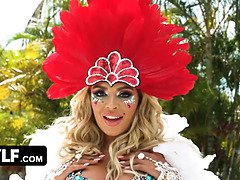 Velké kozy, Dávení penisem, Péro, Na pejska, Fetiš, Hardcore, Hd, Líbání