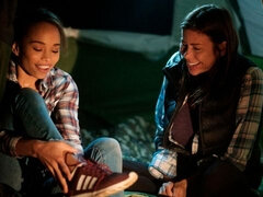 Поза 69, Большие сиськи, Пальцем, Поцелуи, Лизание, Мастурбация, Киски, Стриптизерша