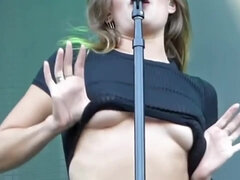 Blondi, Hd, Ulkona, Juhlat, Julkinen, Soolo, Teini, Tissit