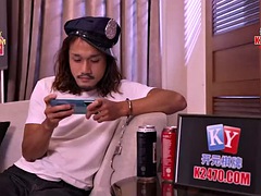 Asijské, Lízaní zadků, Kuřba, Hardcore, Líbání, Policie, Teenka, Uniforma