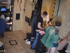 Isot tissit, Blondi, Rintava, Ryhmäpano, Valtava, Orgiat, Näkökulma pov, Tissit