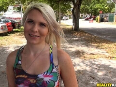 Stor rumpe, Stor kukk, Kukk suging, Bil, Naturlige bryster, Synsvinkel, Tynn, Pupper