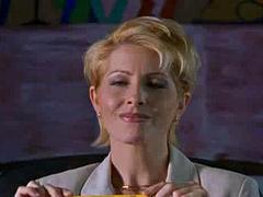 Lieveling, Lesbisch, Softcore pornografie