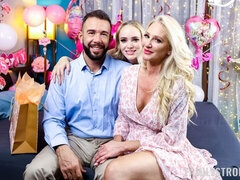 Velký zadek, Velké péro, Velké kozy, Blondýna, Kuřba, Na pejska, Milf žcbp