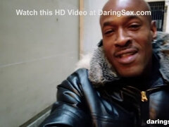 Velik kurac, Fafanje, Dekle drka tiča, Lizanje, Spodnje perilo, Muco, Tetovaže, Joške