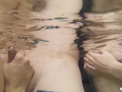 Popó, Szajha, Pénisz, Csoport, Buli, Nuni, Tini, Begyek