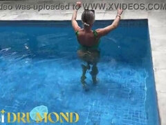 Gros cul, Gros clito, Blonde, Lesbienne, Mère que j'aimerais baiser, Pute, Solo, Nénés