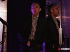 Tyłek, Niemowlę, Brunetka, Klub, Zwariowany, Lizanie, Orgia, Cipka