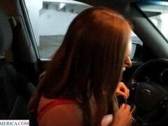 Grote mammen, Pijpbeurt, Bruinharig, Bedriegen, Sperma shot, Huisvrouw, Moeder die ik wil neuken, Vrouw