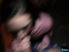 Amateur, Sucer une bite, En levrette, Faciale, Branlette thaïlandaise, De plein air, Pov, Public