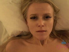 Amatéri, Kompilácia, Priateľka